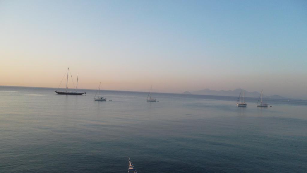 Ladikos Beach Hotel Kardamena  Bagian luar foto